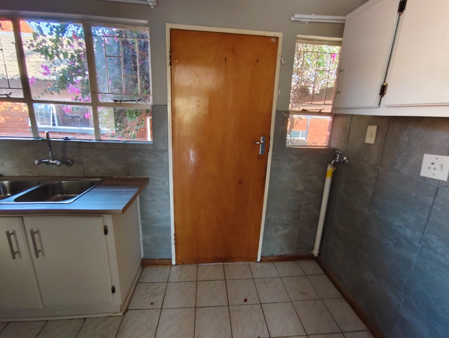 To Let 3 Bedroom Property for Rent in Langenhovenpark Free State